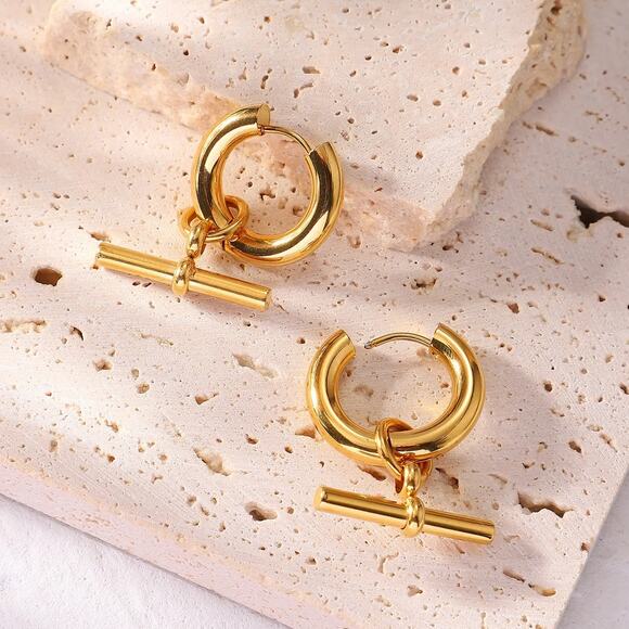 Trendy Chic‎ T Bar Hoop Earrings 18K Gold Plated Stainless Steel - Picture 3 of 7